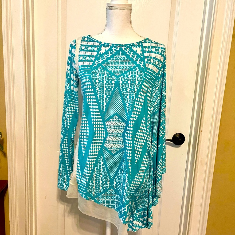 Women’s long sleeve/shawl sleeve top